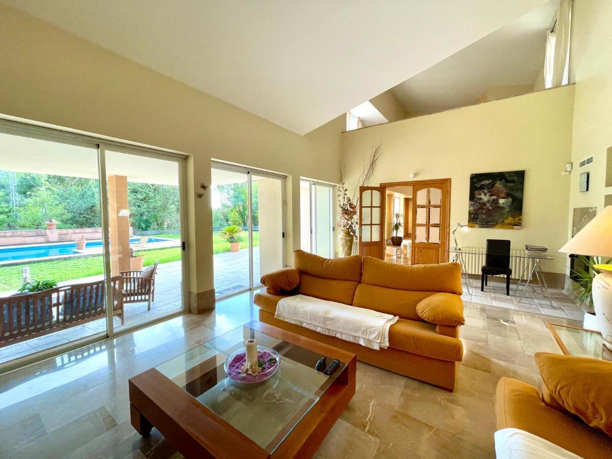 Confortable Chalet Con Piscina Буньола Экстерьер фото